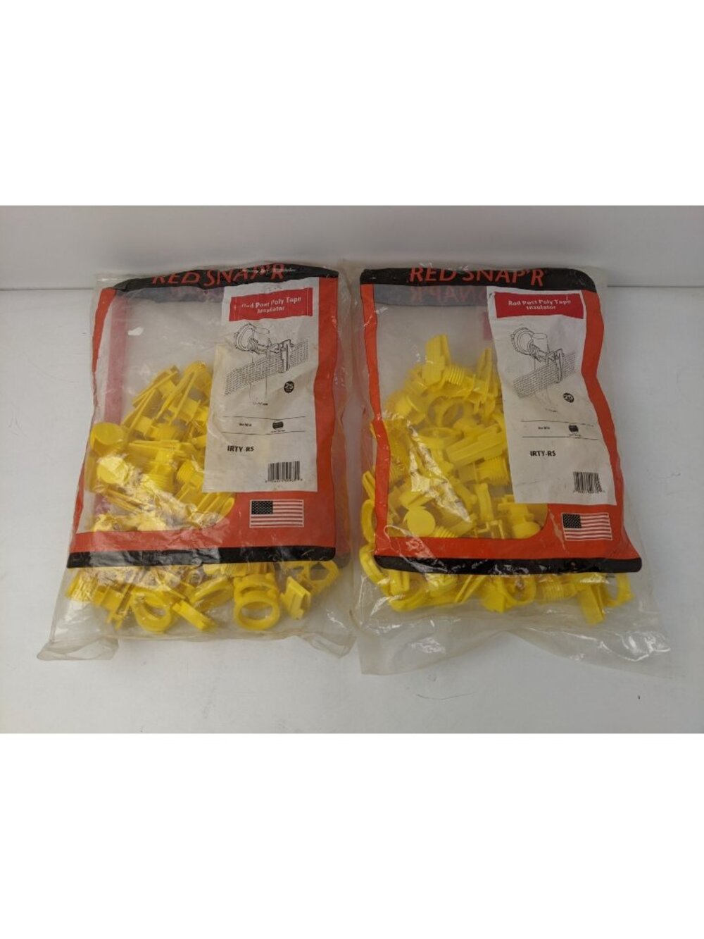 25 Count Red Snap'r  Polytape Round Post Fence Insulator from 1/4 -9/16 In. Dia.
